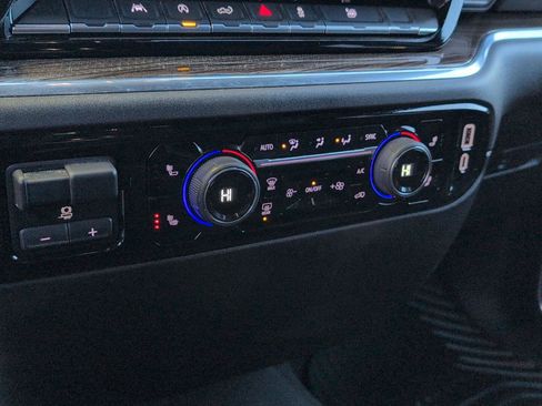 Used 2025 Chevrolet Silverado 1500 LT w/ Work Truck Package image 31