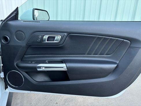 Used 2022 Ford Mustang Premium image 28