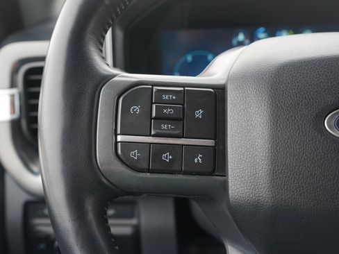 Used 2024 Ford F350 Lariat image 26