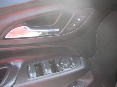 Used 2021 Chevrolet Equinox Premier w/ Redline Edition AWD/4WD image 16