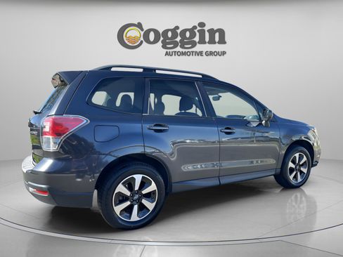 Used 2018 Subaru Forester 2.5i Premium w/ All-Weather Package image 6
