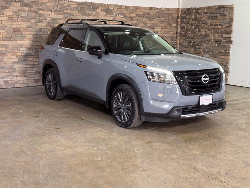 Certified 2024 Nissan Pathfinder SL w/ SL Premium Package AWD/4WD image 3