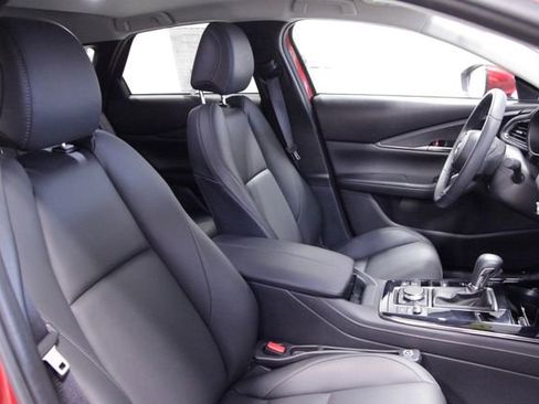 Used 2025 MAZDA CX-30 AWD 2.5 S w/ Preferred Package image 12