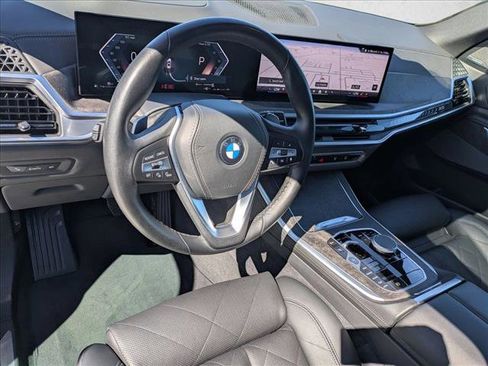 Used 2025 BMW X5 xDrive40i image 10