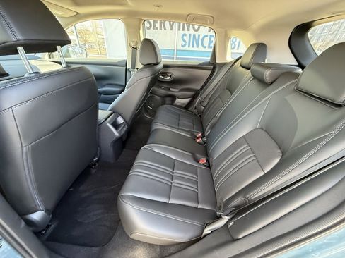 New 2026 Honda HR-V EX-L image 9