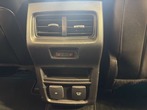 Used 2015 Ford Edge Sport w/ Equipment Group 401A AWD/4WD image 29
