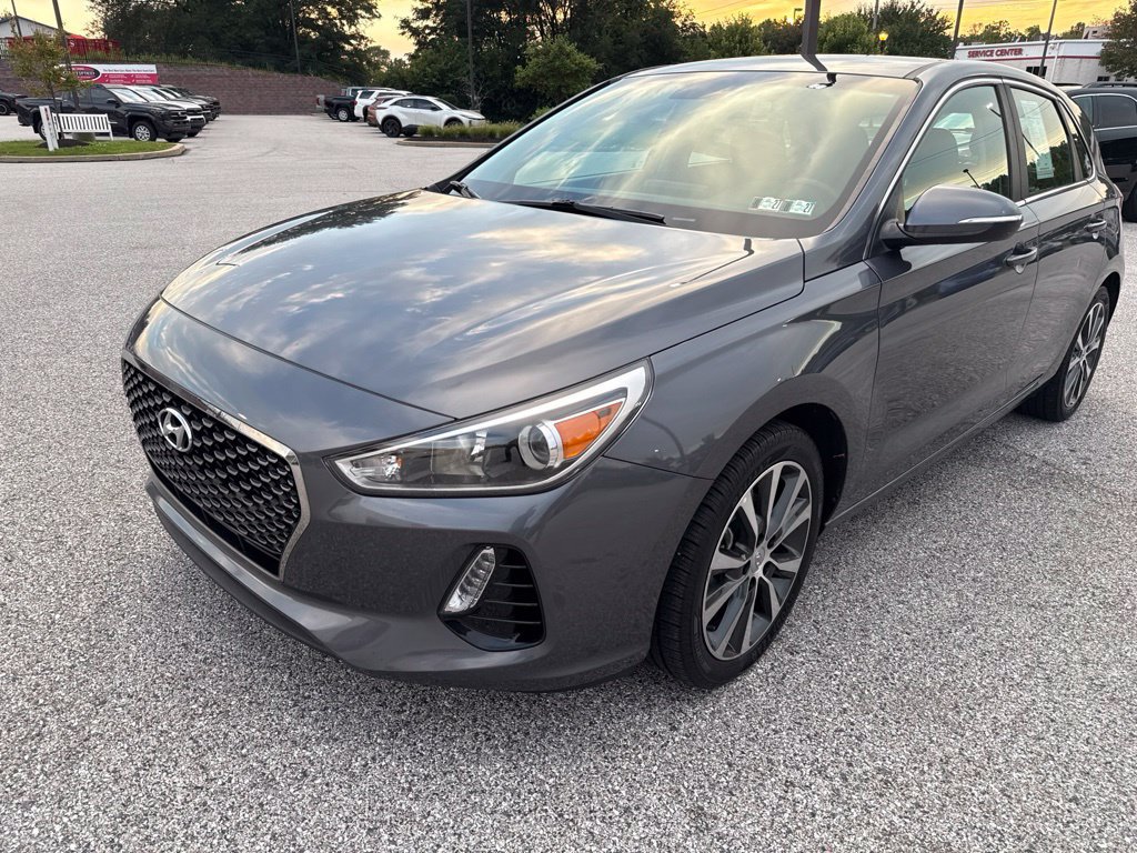 Used 2018 Hyundai Elantra GT w/ Style Package 02 FWD image 11