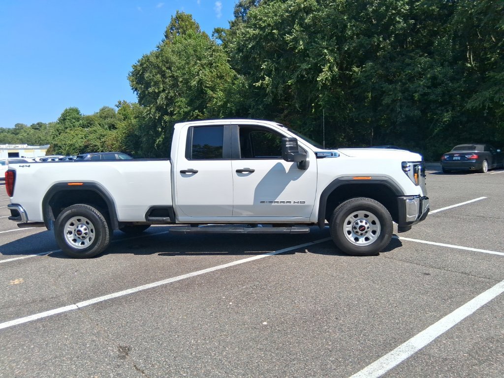 Used 2024 GMC Sierra 2500 Pro w/ Convenience Package AWD/4WD image 4