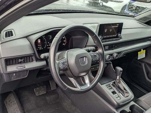Certified 2025 Honda CR-V Sport image 4