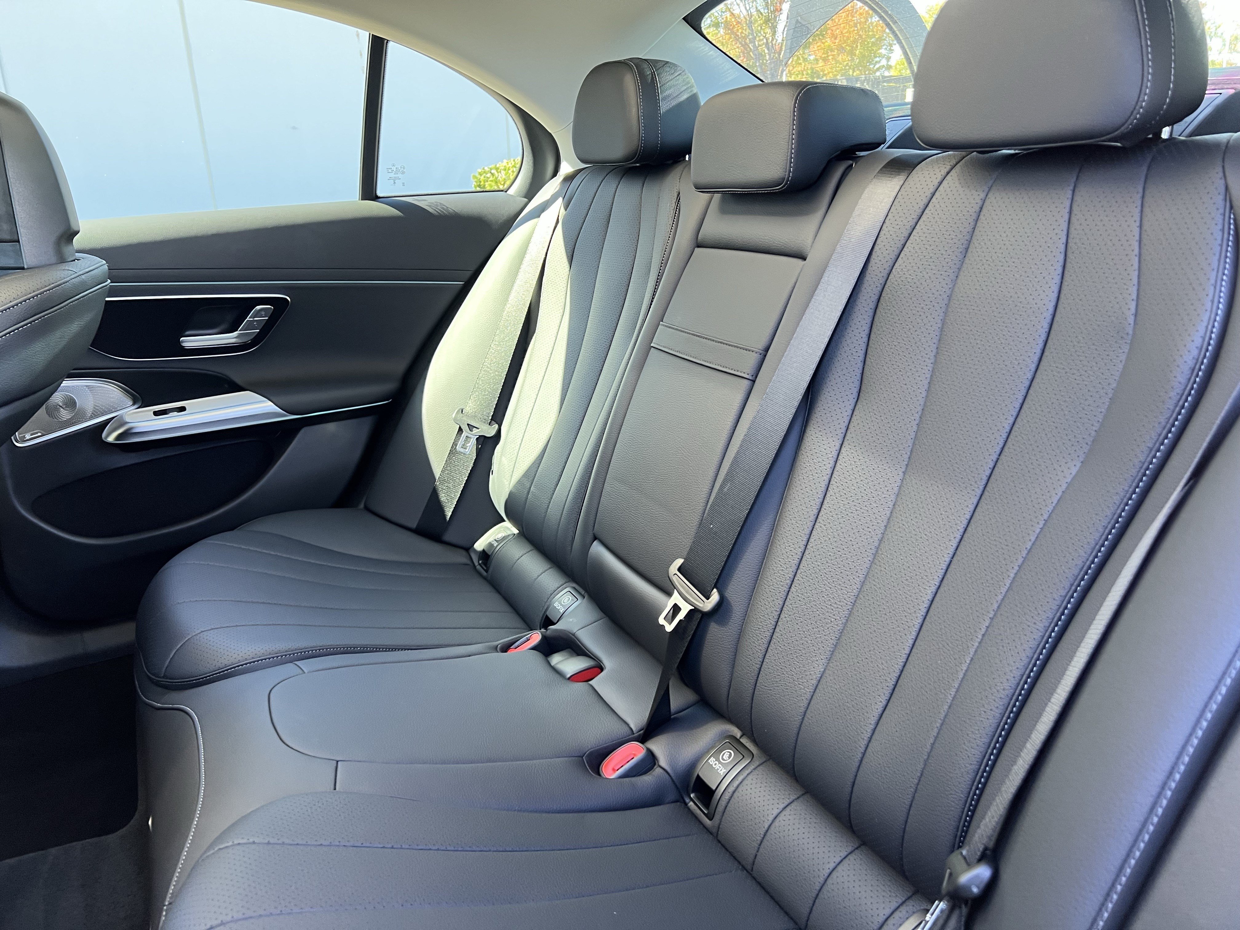 Used 2026 Mercedes-Benz E 350 4MATIC Sedan image 32