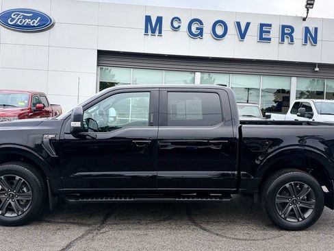 Used 2023 Ford F150 Lariat w/ Equipment Group 502A High AWD/4WD image 4