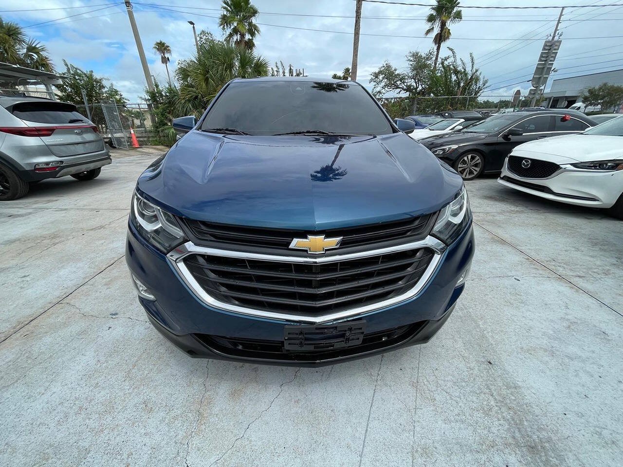 Used 2019 Chevrolet Equinox LT FWD image 1