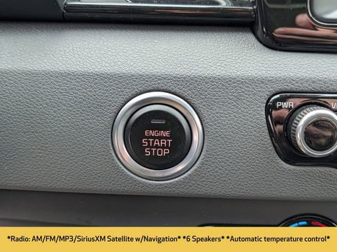 Used 2019 Kia Niro EX image 8