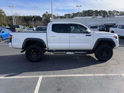 Used 2018 Toyota Tacoma TRD Pro image 11