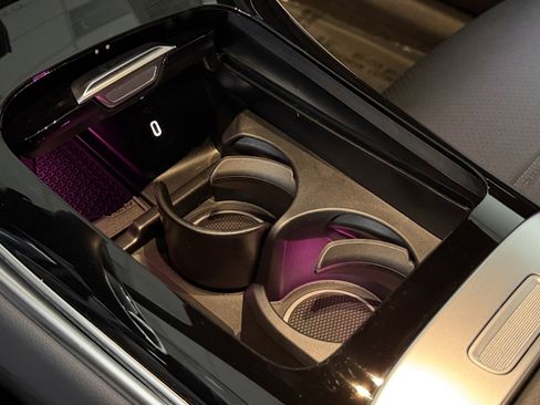 Certified 2025 Mercedes-Benz GLC 300 4MATIC image 34