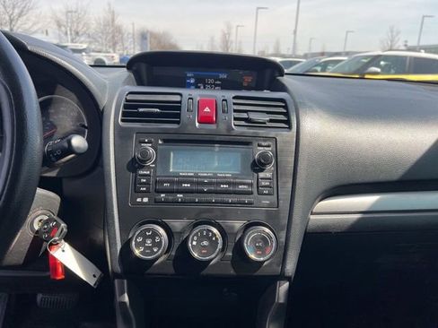 Used 2015 Subaru Forester 2.5i w/ Alloy Wheel Package image 17