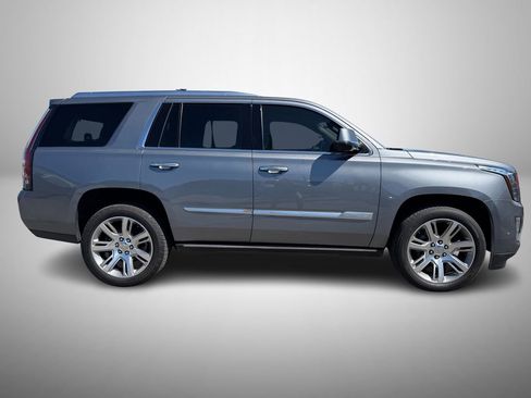 Used 2018 Cadillac Escalade Premium Luxury AWD/4WD image 5