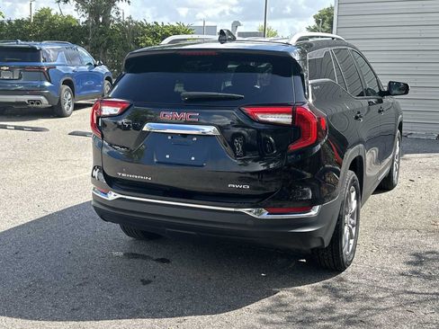 Certified 2024 GMC Terrain SLT AWD/4WD image 6