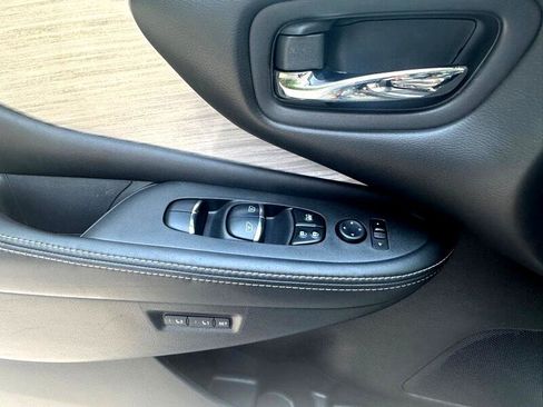 Used 2017 Nissan Murano Platinum w/ Platinum Technology Package image 23