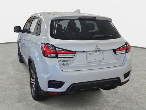 Used 2022 Mitsubishi Outlander Sport ES FWD image 7
