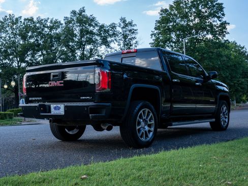 Used 2016 GMC Sierra 1500 Denali AWD/4WD image 5