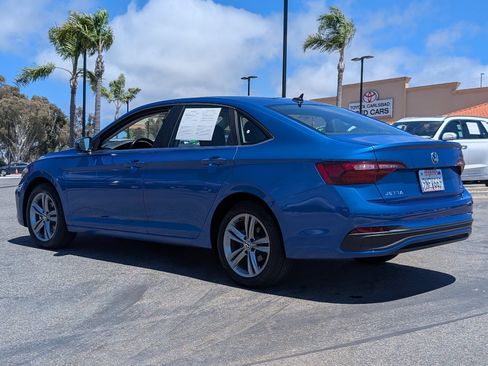 Used 2024 Volkswagen Jetta SE FWD image 11