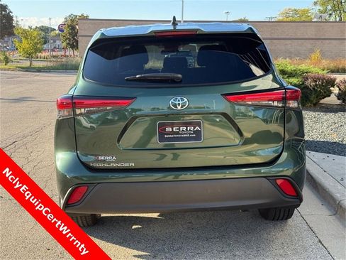 Used 2023 Toyota Highlander L image 4