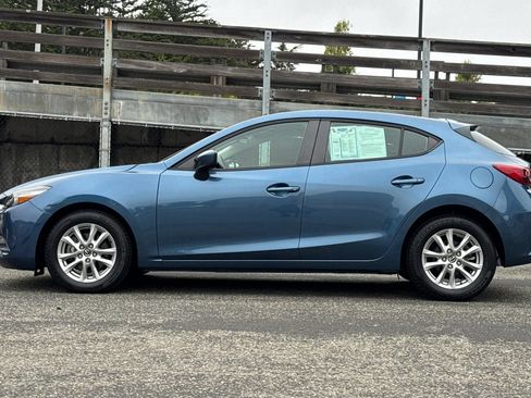 Used 2018 MAZDA MAZDA3 Sport FWD image 9