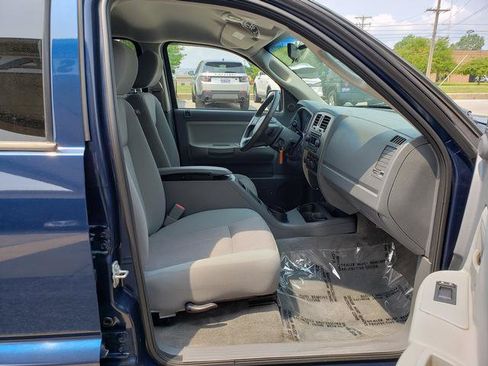Used 2007 Dodge Dakota SLT w/ Popular Equipment Group RWD image 18