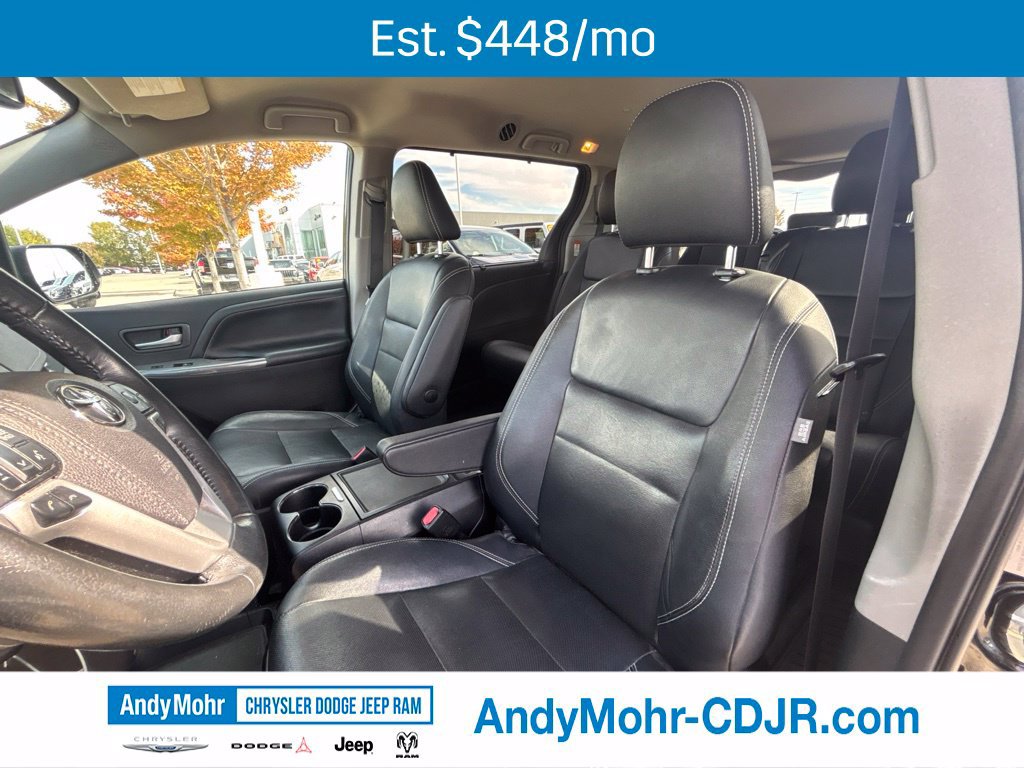 Used 2020 Toyota Sienna SE FWD image 11