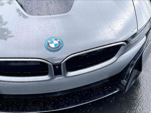 Used 2017 BMW i8 AWD/4WD image 30