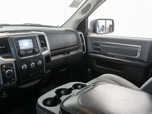 Used 2024 RAM 1500 Classic SLT AWD/4WD image 11