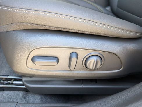 New 2026 Chevrolet Trax ACTIV image 25