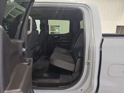 Used 2025 Chevrolet Silverado 1500 Custom Trail Boss w/ LPO, Dark Essentials Package AWD/4WD image 24