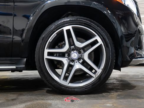 Used 2017 Mercedes-Benz GLS 550 550 4MATIC image 9