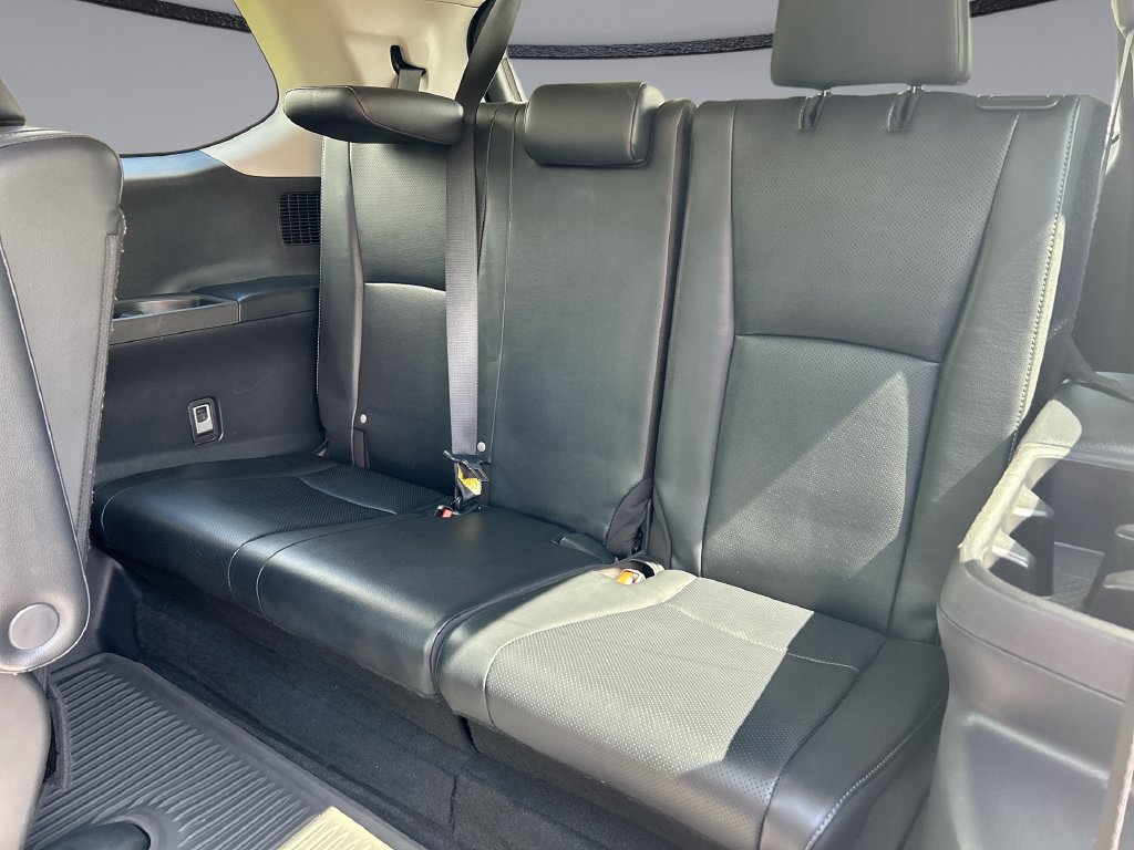 Certified 2024 Toyota Grand Highlander FWD image 31
