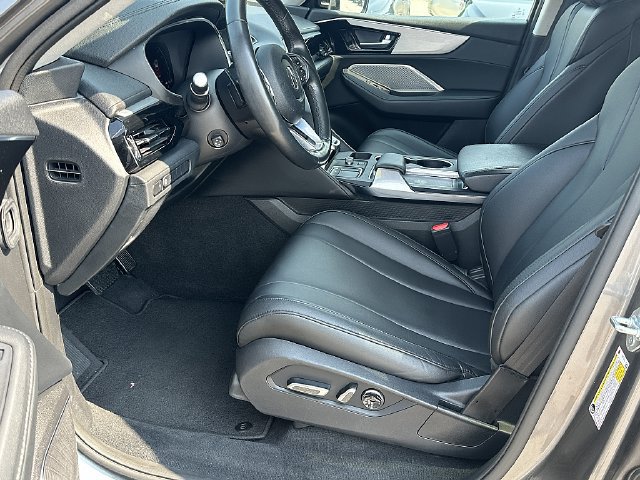 Used 2023 Acura MDX FWD image 19