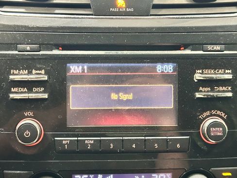 Used 2015 Nissan Altima 2.5 SV FWD image 14