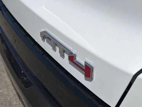 New 2026 GMC Terrain AT4 AWD/4WD image 8