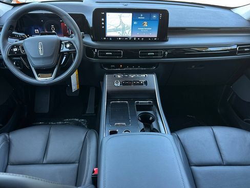 New 2026 Lincoln Aviator Reserve w/ Illumination Package RWD image 12