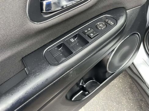 Used 2019 Honda HR-V EX image 26