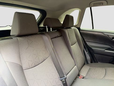 Used 2021 Toyota RAV4 XLE FWD image 26