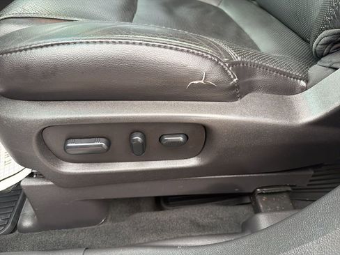 Used 2013 Ford Explorer Limited image 17