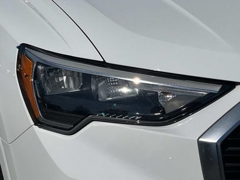 Used 2022 Audi Q3 2.0T Premium w/ Convenience Package AWD/4WD image 8