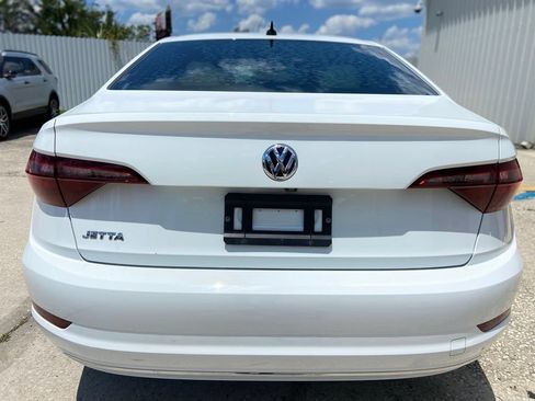 Used 2020 Volkswagen Jetta SE w/ SE Cold Weather Package FWD image 4