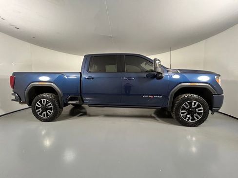 Used 2020 GMC Sierra 2500 AT4 w/ AT4 Premium Package AWD/4WD image 8