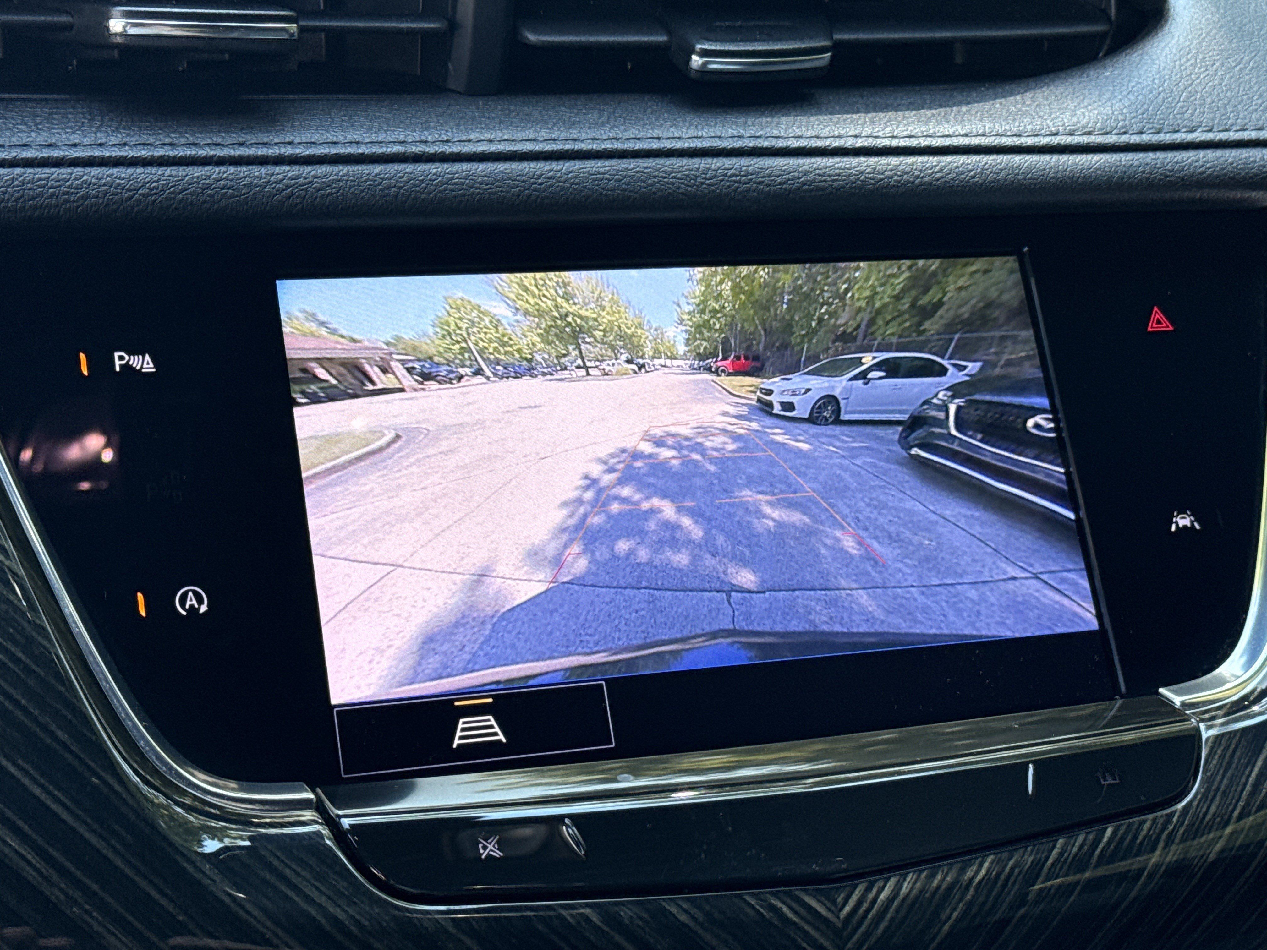 Used 2023 Cadillac XT6 Premium Luxury FWD image 22