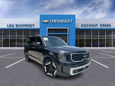 Used 2025 Kia Telluride S AWD/4WD image 1