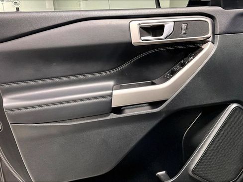 Used 2023 Ford Explorer XLT w/ Equipment Group 202A image 20