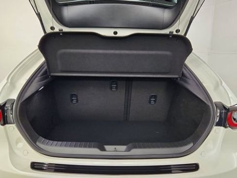 New 2026 MAZDA MAZDA3 Hatchback w/Premium Plus Pkg AWD/4WD image 35